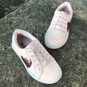 MICHAEL Michael Kors Toddler 8 pink heart sneaker